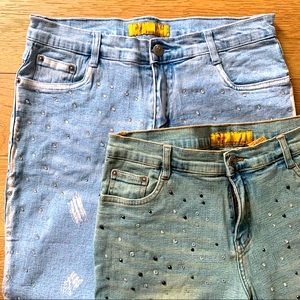 (2) Pairs of Vintage Cropped Jeans